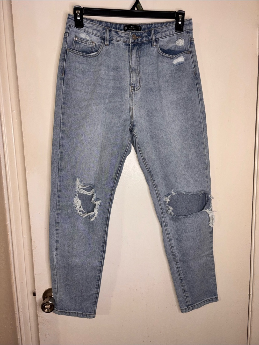 Missguided + Light Blue Distressed Boyfriend Jeans